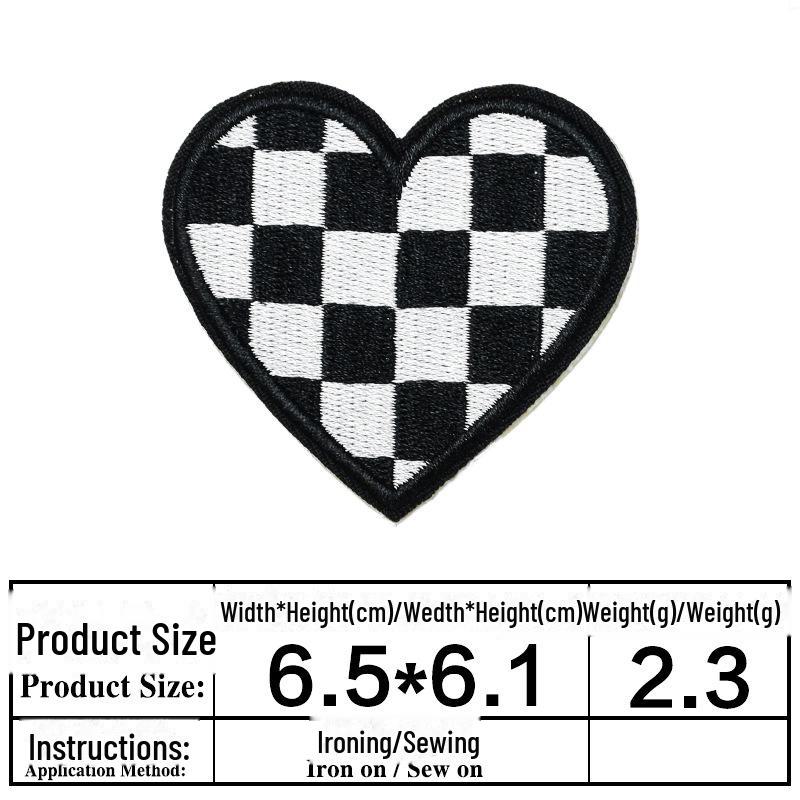 Лента-нашивка с вышитыми буквами для одежды