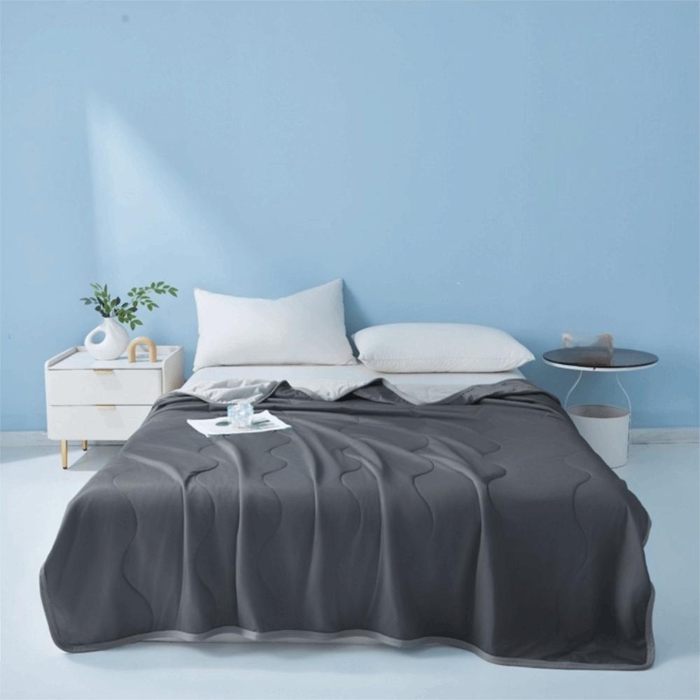 Thin Breathable Air-conditioning Comforters Machine Washable Throw Blanket  Dormitory
