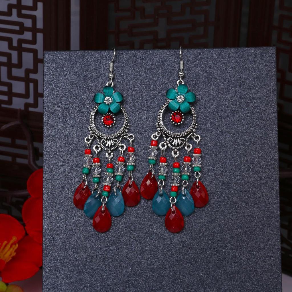 Серьги-кисточки с рисовыми бусинами и каплями воды в стиле бохо - этнический стиль, яркая индивидуальность