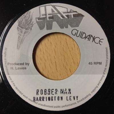 7-дюймовая пластинка BARRINGTON LEVY - Robber Man NONE Jah Guidance Ямайка Регги, Ска и Даб Б/у