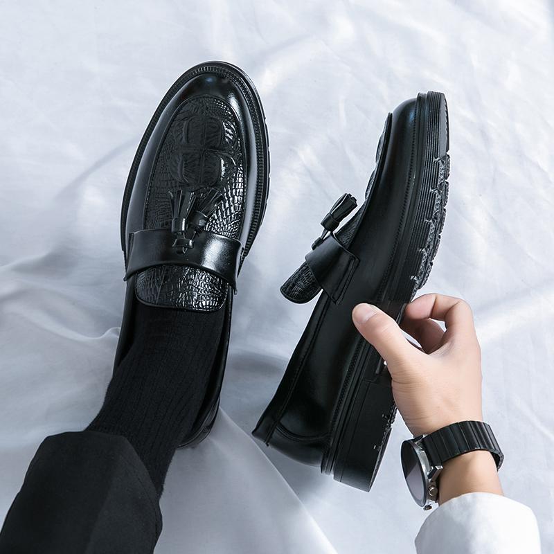 Модная мужская обувь с кисточками, мужские роскошные брендовые лоферы, удобная мужская деловая обувь, классические мужские туфли с острым носком для свадьбы