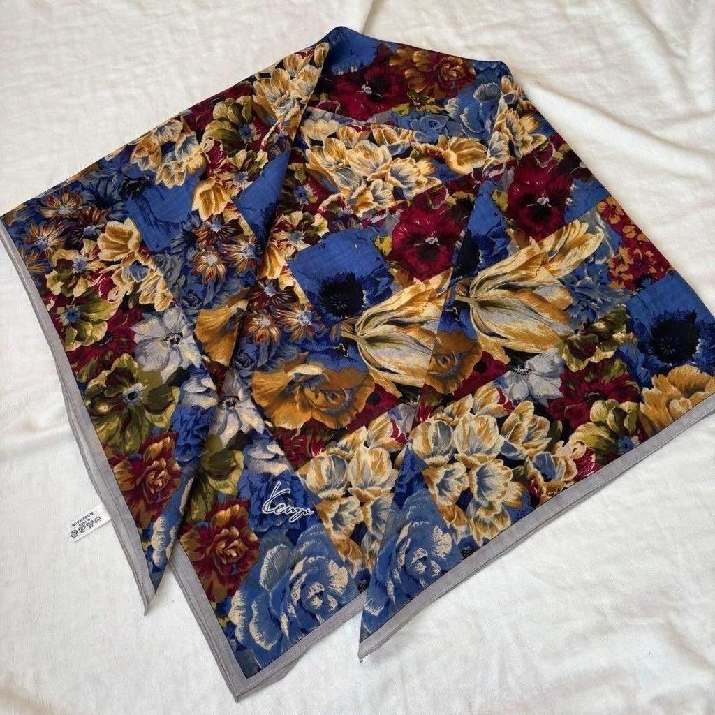 Б/у большой шарф Kenzo, тонкая шерсть, цветочный узор, 103 см, палантин