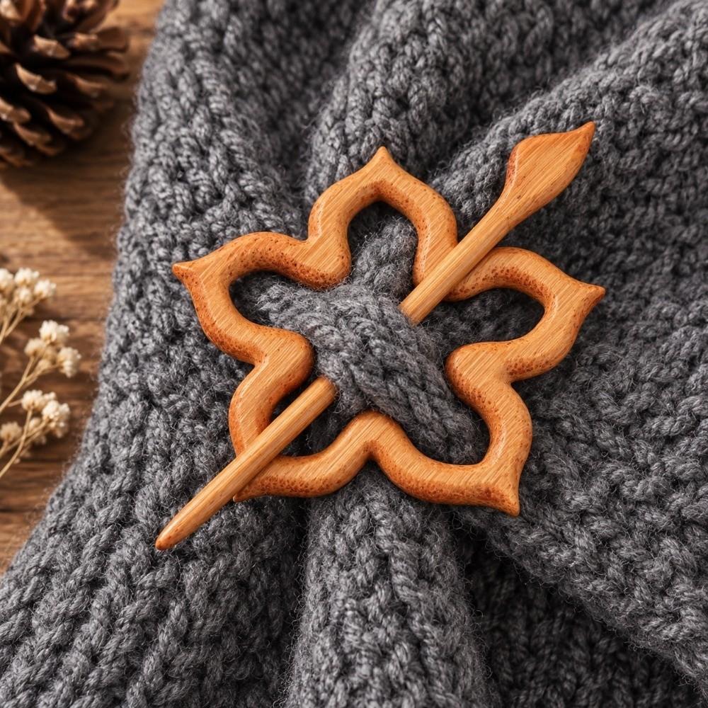 2pcs Flower Shaped Wooden Brooch Pins Vintage Style Scarf Buckle Brooch For Sweater
