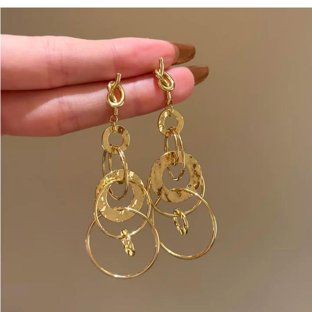 Серьги-подвески с геометрическим ажурным круглым кулоном 'Серебряная игла' в европейском и американском преувеличенном стиле для женщин.