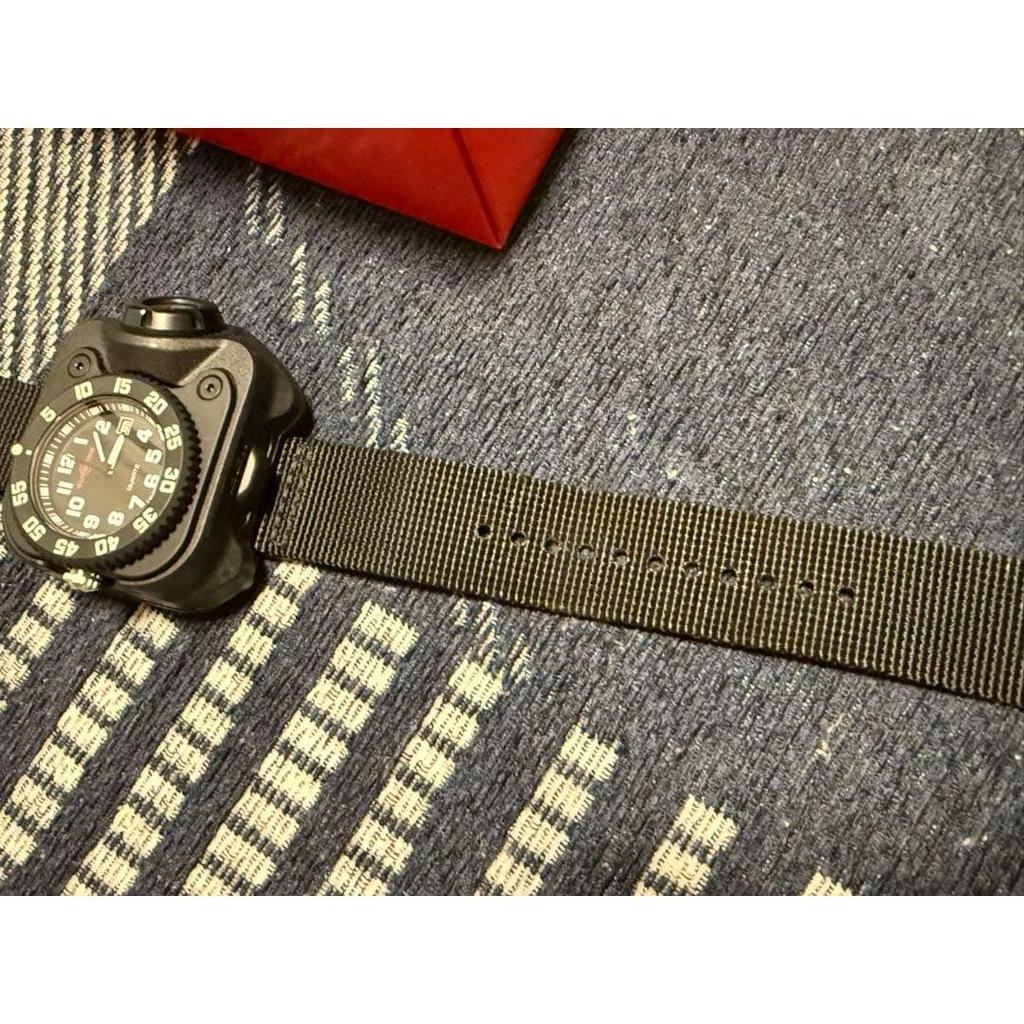 Used Surefire 2211 Wristlight