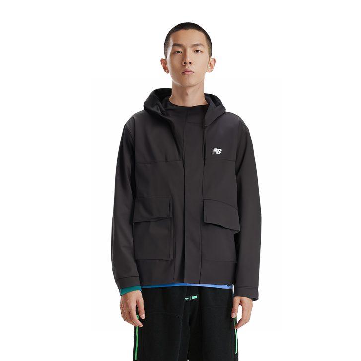 New Balance Мужская пуховик AMJ33324-BK
