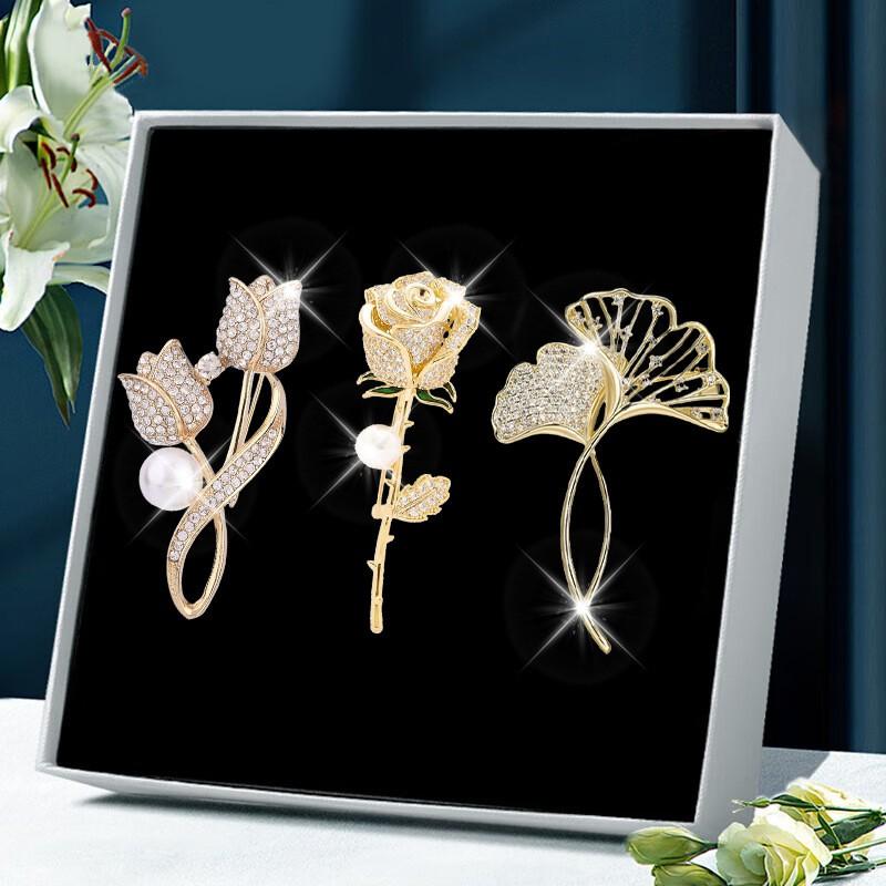 Elegant Tulip Rose Brooch Set Women Lightweight Alloy Pin Collection Anti-Slip Decorative Accessory Gift Valentines Day