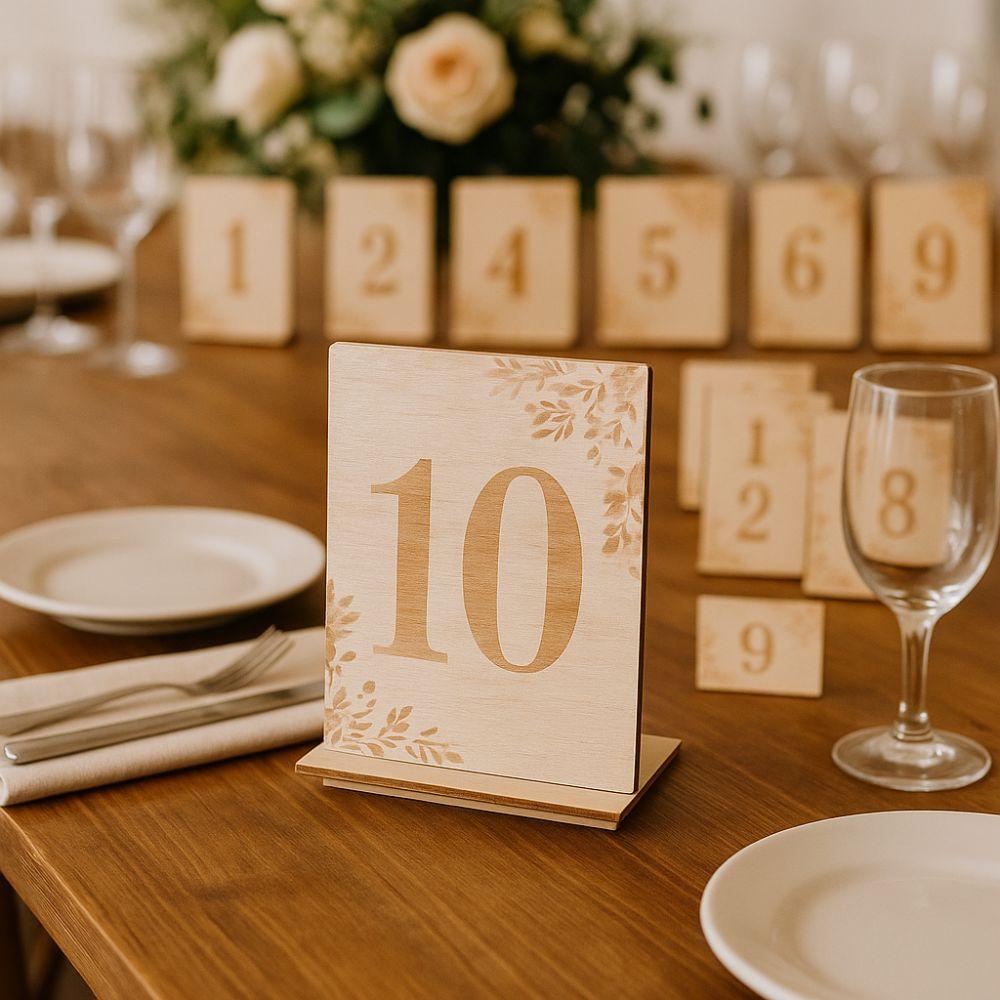 10pcs Reusable Rustic Table Signs with Base Holder Place Card Holders  Reception Decor