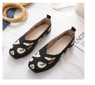 Осень Новые Туфли на Плоской Подошве Одинарные Большие Повседневные Однотонные С Мелким Вырезом Женские Туфли-Балетки