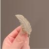 Luxury Elegant White Feather Brooch Women's Botanical Brooch Women's Party Safety Pins Gifts