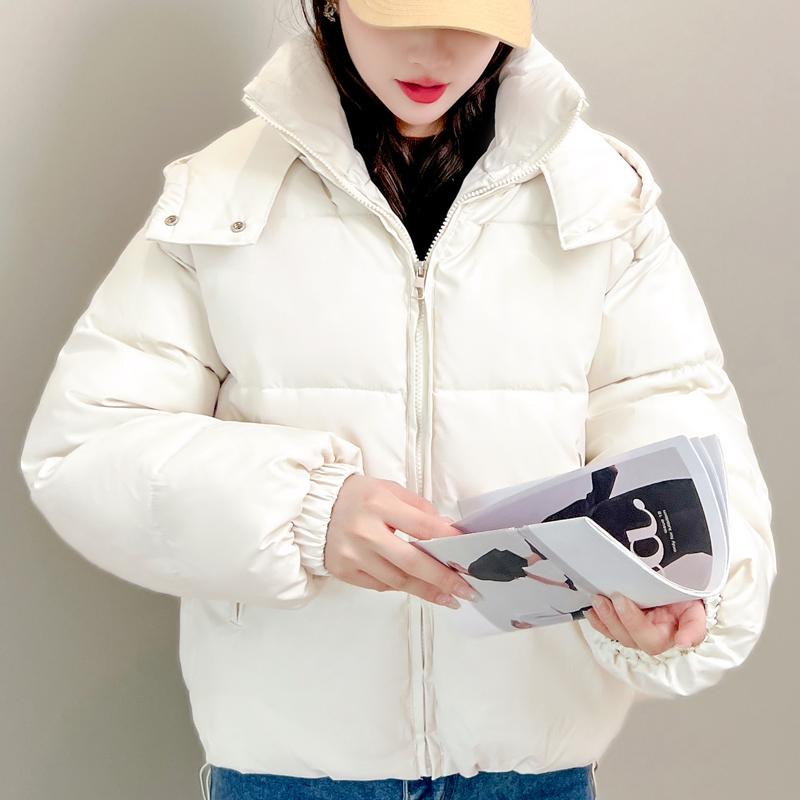 Зимние куртки женские 2024 модные толстые теплые короткие парки большого размера с капюшоном