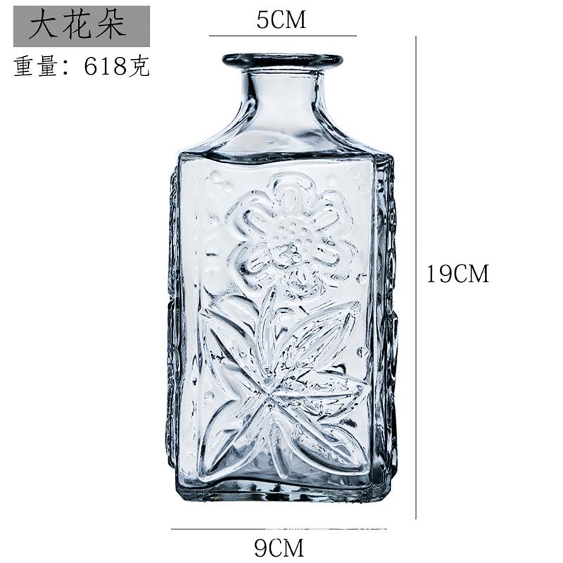 Vintage Relief Pattern Vase Madrid Size Transparent Glass Bottle European Creative Fine Mouth Palace Vase Wholesale Home Decor