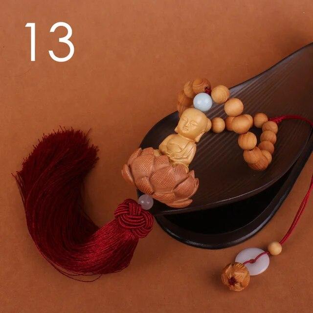 Chinese Style Wooden Carved Lotus Buddha Statue Car Pendant Creative Lucky Fortune Jewelry Decor Xmas Charming Car Accessories