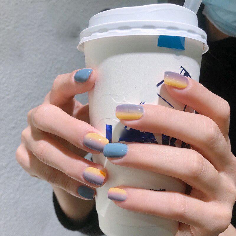 24 шт., французские свежие накладные ногти, яркие цвета, накладные ногти, съемные кончики ногтей, блестящие предварительно разработанные ногти, дизайн ногтей