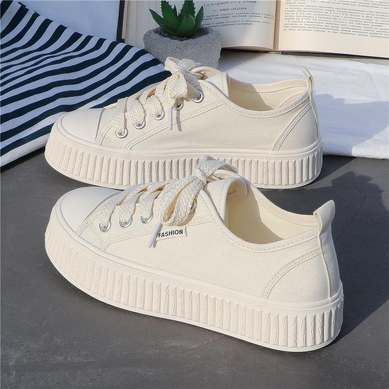 Парусиновые туфли женские универсальные корейские версии новые модные бисквитные белые туфли повседневные туфли для доски