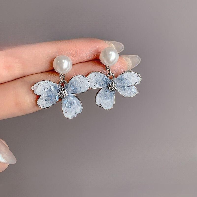 Gradient Crystal Flower Pearl Earrings 2024 New Elegant Fashionable and Versatile Style Earrings