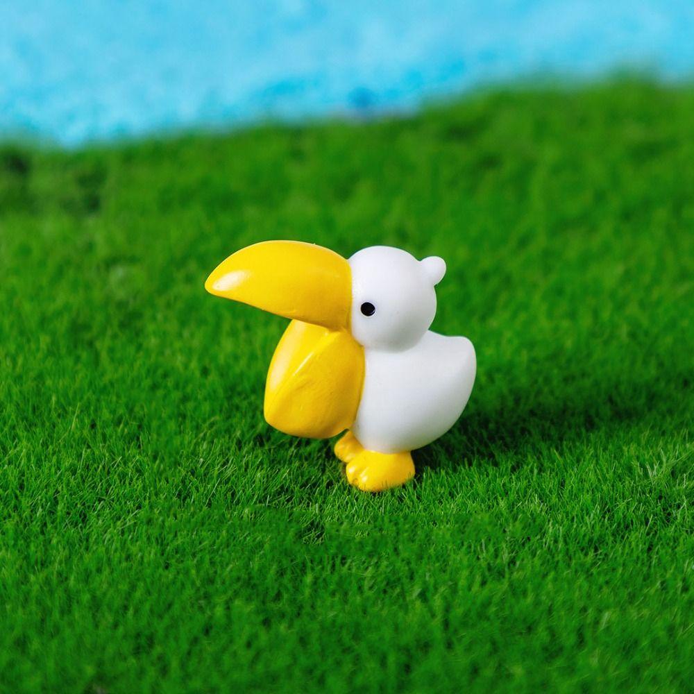 Resin Cartoon Capybara Statue DIY Mini Animals Figurine Party Festival