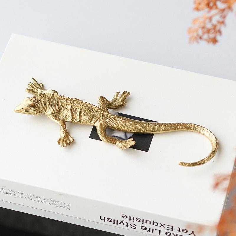 Modern Creative Brass Golden Lizard Ornaments Model Room Hotel Villa Living Room Office Light Luxury Soft Decorations