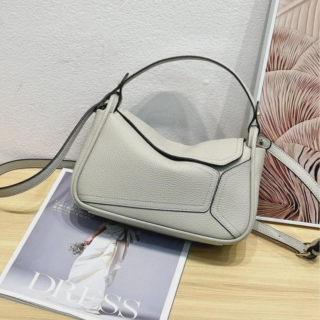 2024 Осень Женская Модная Универсальная Сумка из Коровьей Кожи на Одно Плечо