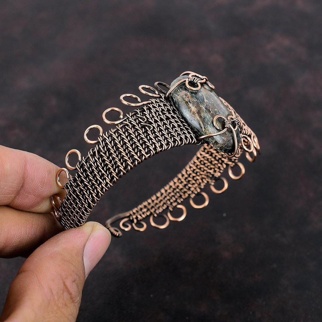 Кианит Браслет-манжета Браслет-манжета из медной проволоки Ювелирные изделия ручной работы Браслет из настоящего драгоценного камня Регулируемый Браслет-манжета Ювелирные изделия из медной проволоки для подарка