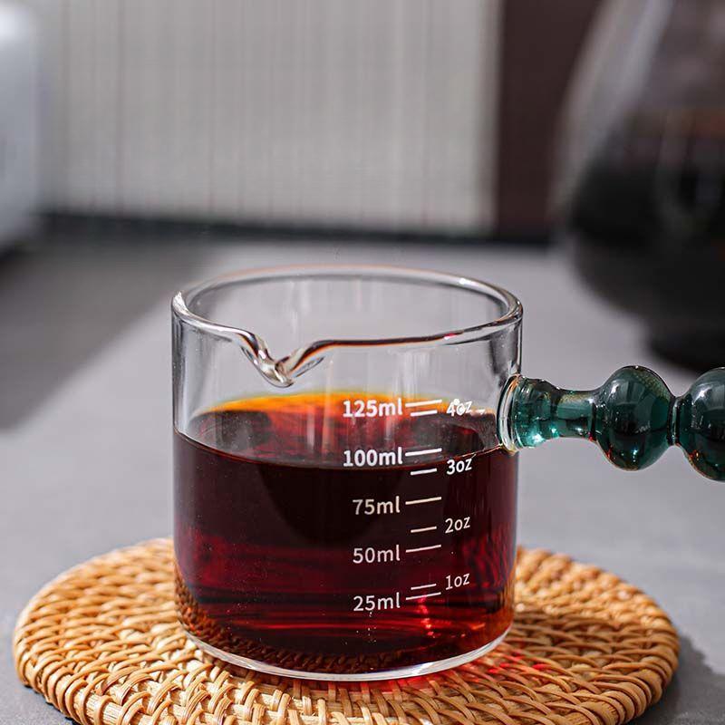 Small Glass Milk Cup Multifunction Espresso Extract Measuring Cup with Graduated Home Milk Pot Honey Ounce Cup Anti-hot Handle