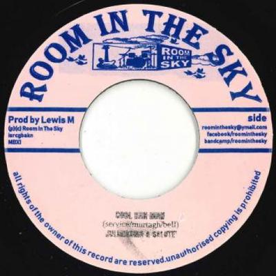 7-дюймовая пластинка JULIAIASIAH, SALUTE - Cool Nah Man / Версия MBX142 Room In The Sky 2019 UK Регги, Ска и Даб