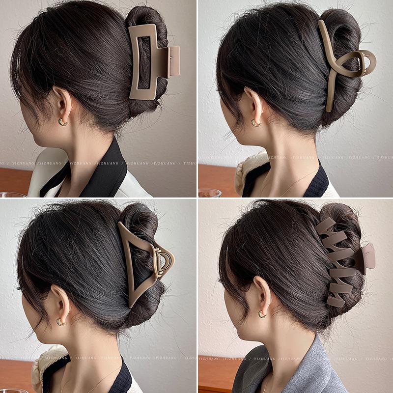 Большая женская шпилька высокого класса: Новая модель Shark Clip 2025 года на осень/зиму