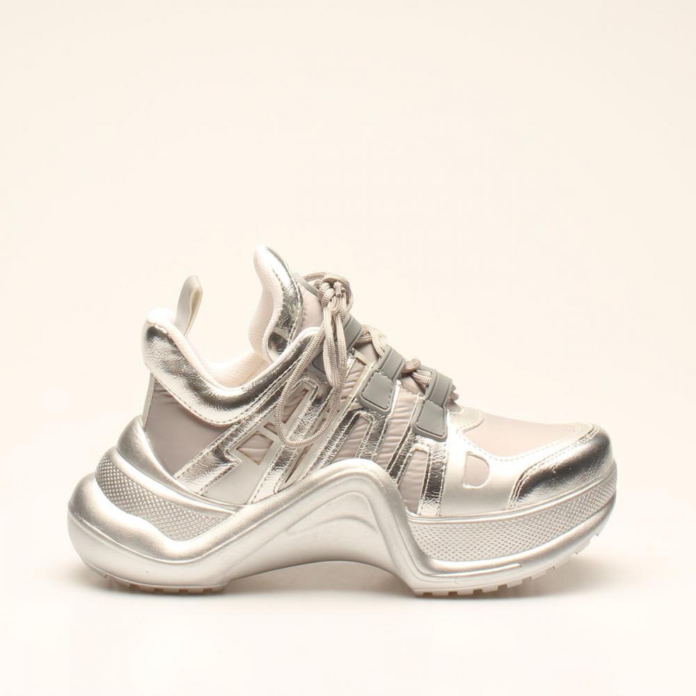 Серебряные женские кроссовки