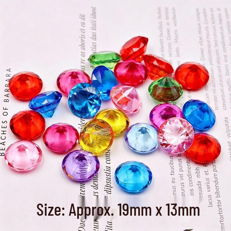 Acrylic Beetle Pendant: Transparent Cartoon Animal Ornament for Kids' Claw Machines and Amusement Park Blind Boxes.