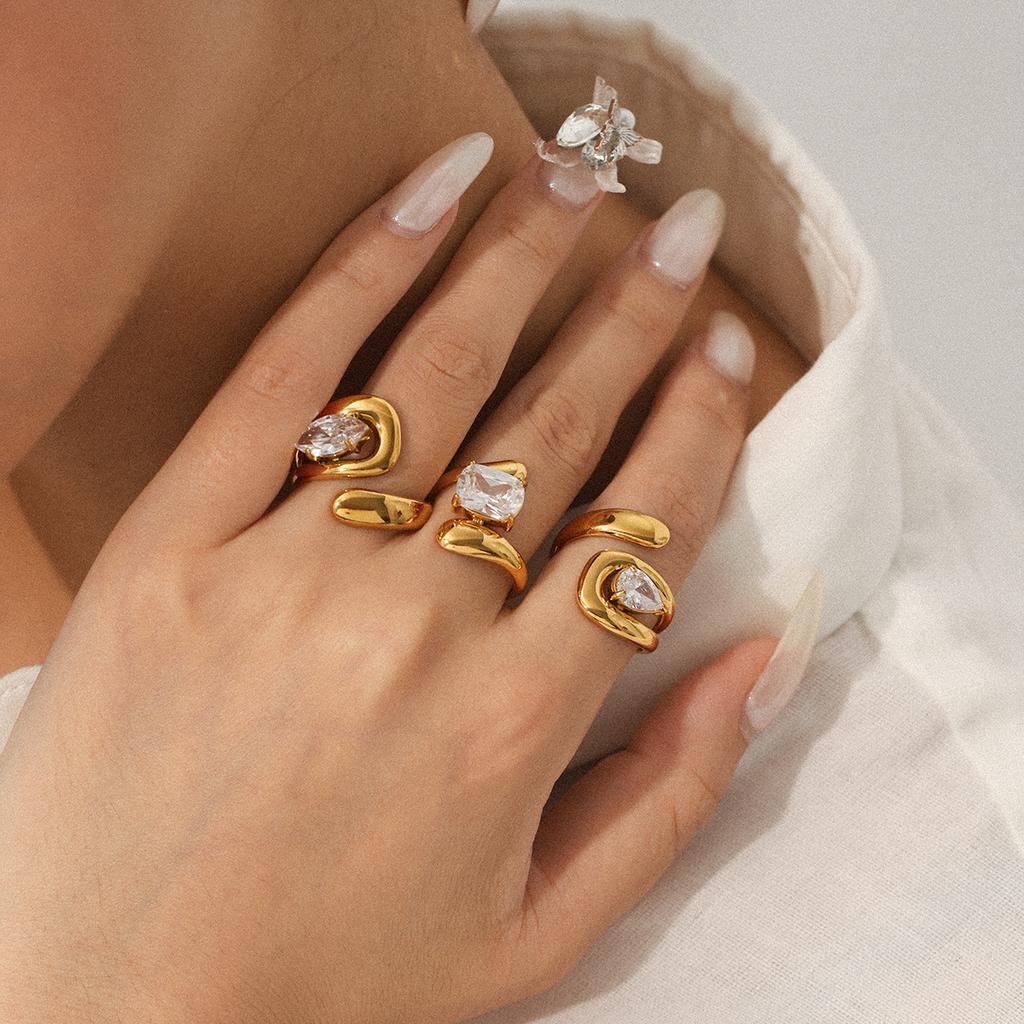 Euro-American style stainless steel inlaid zircon ring, high-end light luxury open ring, niche titanium steel hand jewelry