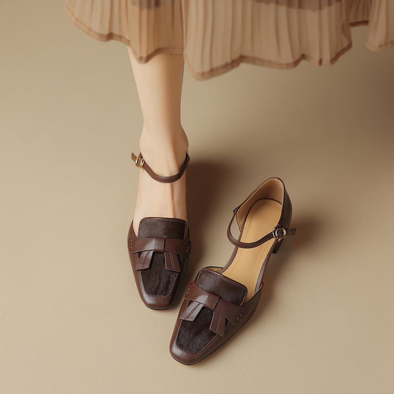 Осенне-летняя обувь из коровьей кожи с квадратным носком и конским волосом на среднем каблуке, женские туфли-лодочки на плоской подошве в лаконичном стиле с дизайном «бабочка» и ремешками на щиколотке