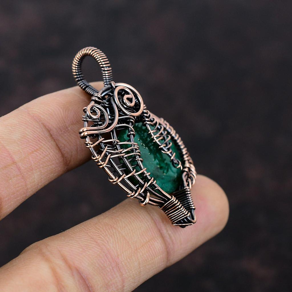 Ограненный замбийский изумрудный кулон из меди, обернутый медной проволокой, кулон ручной работы из медной проволоки, ювелирное изделие в подарок для нее, ювелирные изделия из натуральных драгоценных камней