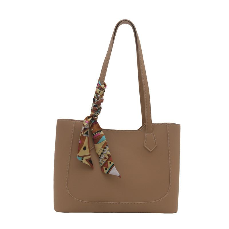 Trendy Fashionable Womens Tote Bag With Spacious Interior And Zipper Closure