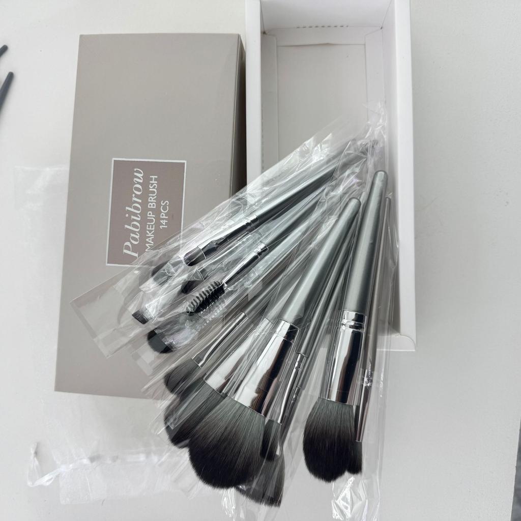 Makeup Brush Silver Snow Explosion 14 Makeup Brush Bundle Bag Set 5 Large 9 Small Environmentally Friendly Carton