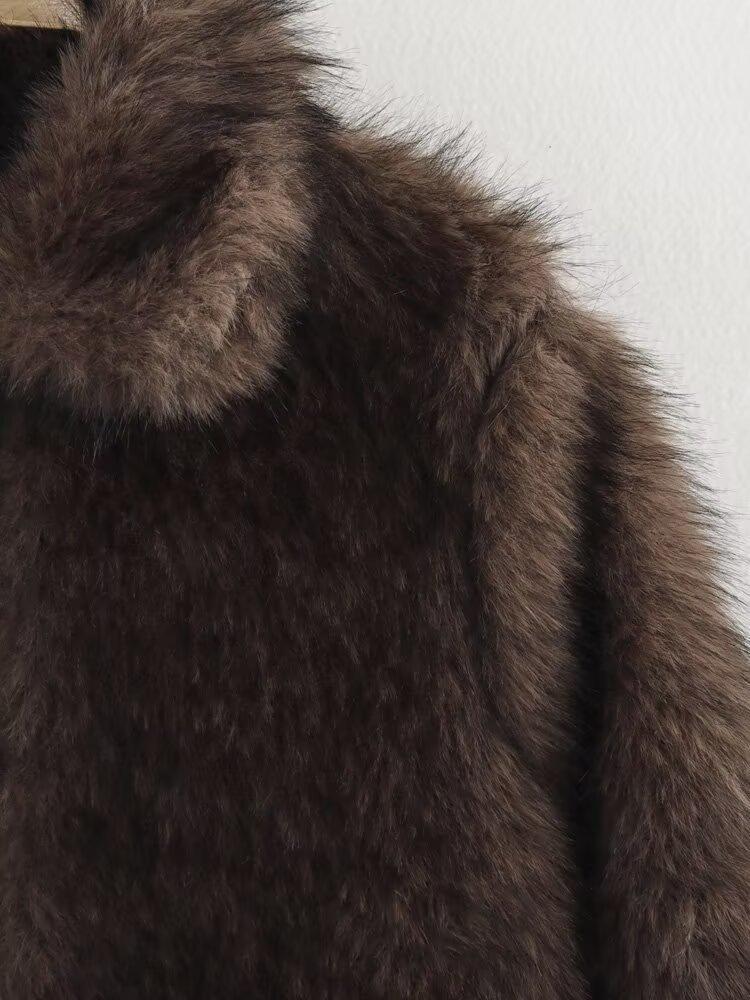 Женская мода 2024 года: Плюшевое пальто из искусственной кожи в европейском и американском стиле