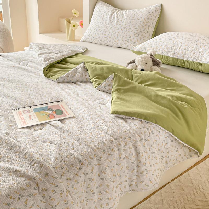 Summer Cool Comforter Quilt Super Soft Lightweight Blanket Smooth Air Condition Quilt Bedspread King Size Couple Bed Duvets