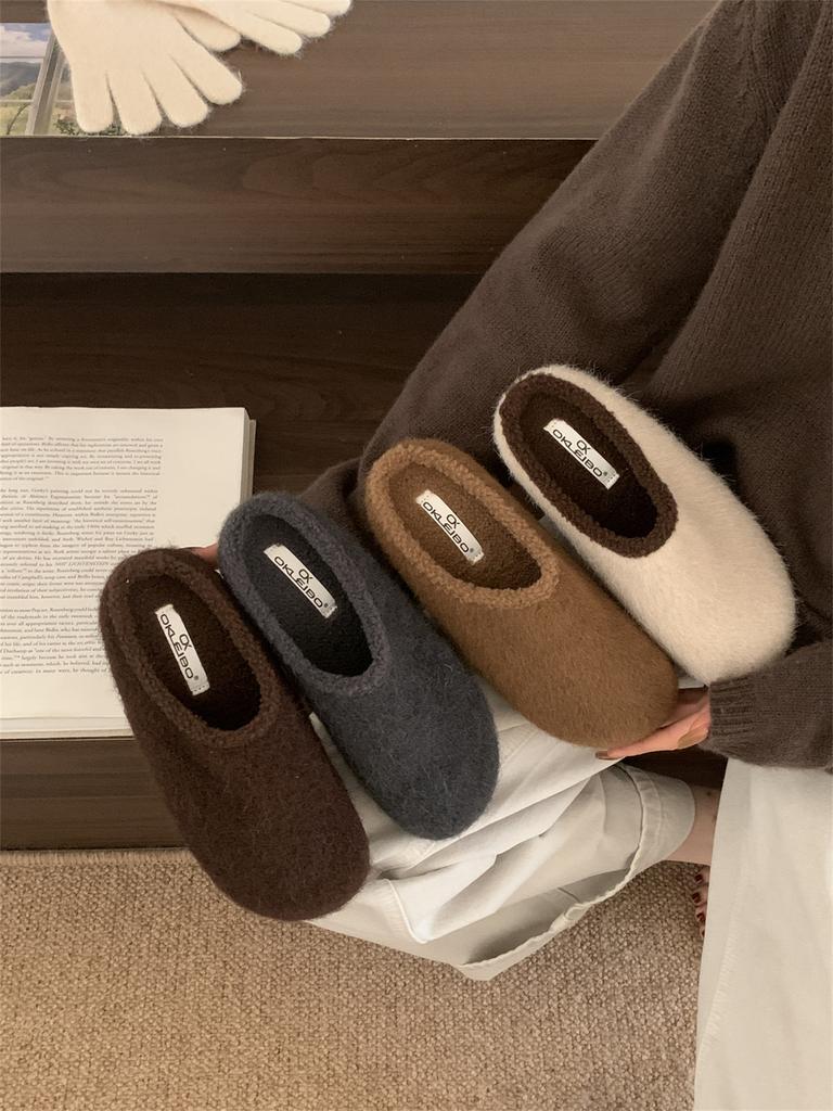 Niche Retro Velvet Birkenstocks, Fluffy Shoes for Women's 2025 Autumn and Winter New Outer Wear Cotton Mop Fluffy Slippers