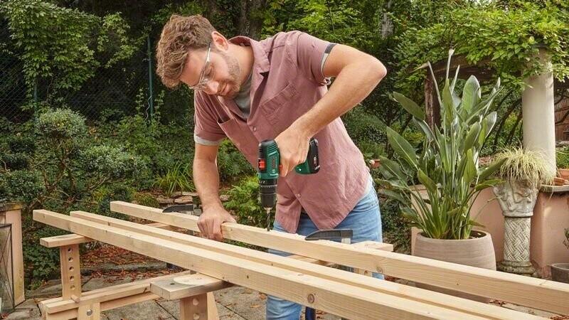 Дрель-шуруповёрт Bosch UniversalDrill 1806039D8102