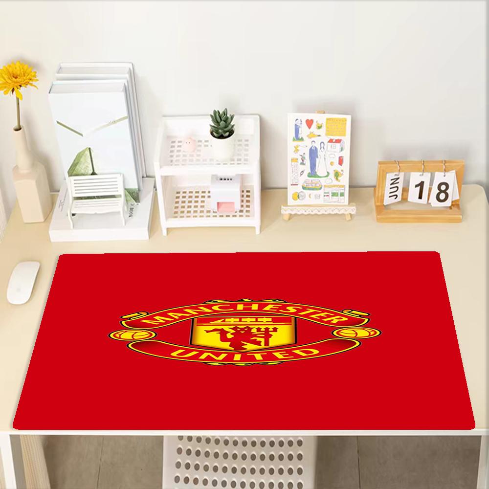 Manchester United Theme Mouse Pad, Non Slip Rubber Base, Multifunctional Office & Home Decor, Perfect for Workspace Personalization.