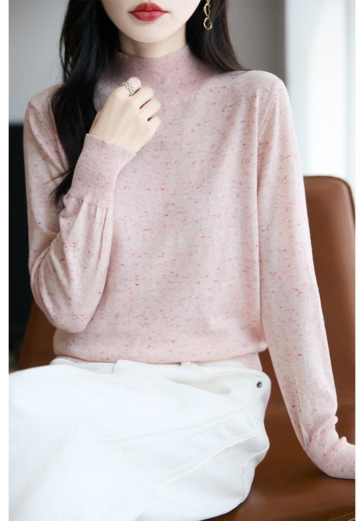 High-Neck Women's Slim-Fit Sweater: Soft, Comfortable, and Versatile for Autumn and Winter