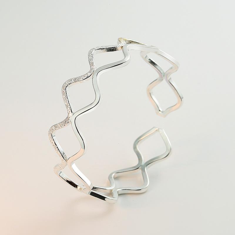 S999 Открытый браслет из чистого серебра с рябью, женский серебряный браслет с шлифованной ногой, двойной линией, переплетенной с любовью, в стиле песчаника, в форме волны