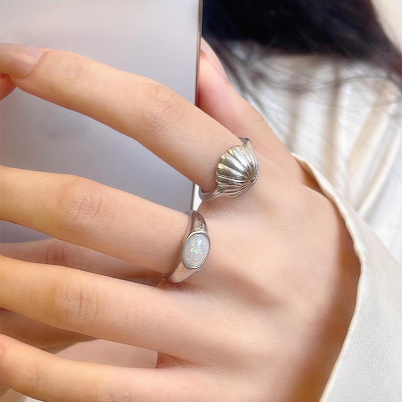 Модное кольцо на указательный палец в виде ракушки-русалки для женщин - стильное и универсальное, популярный стиль знаменитостей