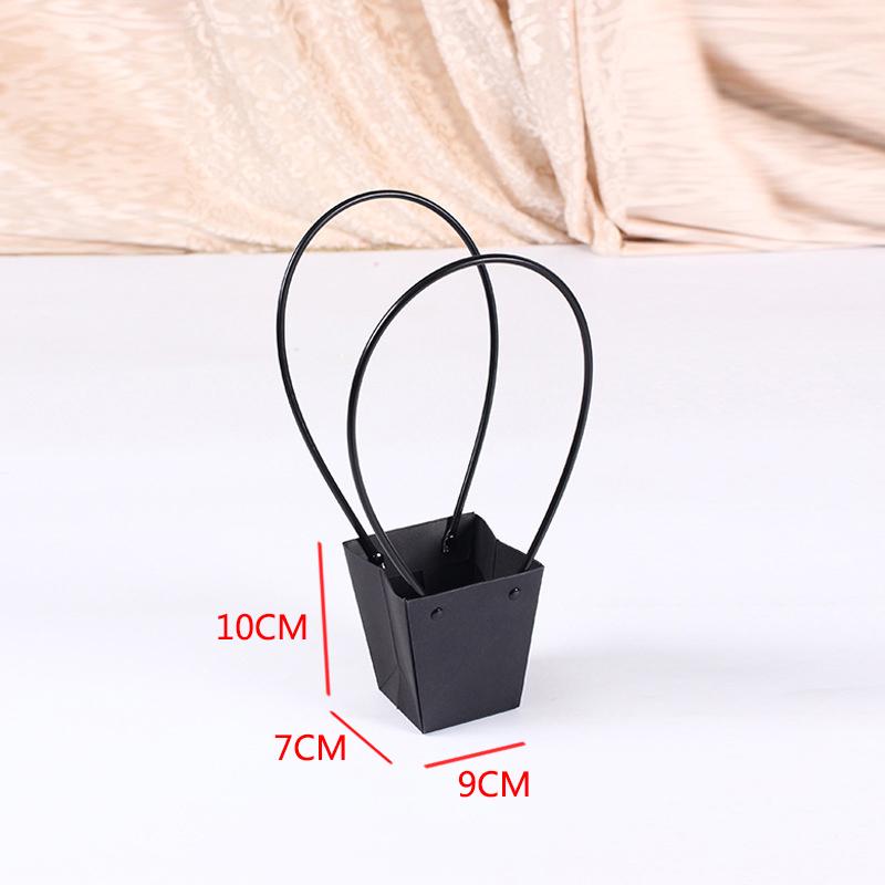 Главная Цветочная крафт-бумага для упаковки цветов Водонепроницаемая подарочная трапециевидная сумка