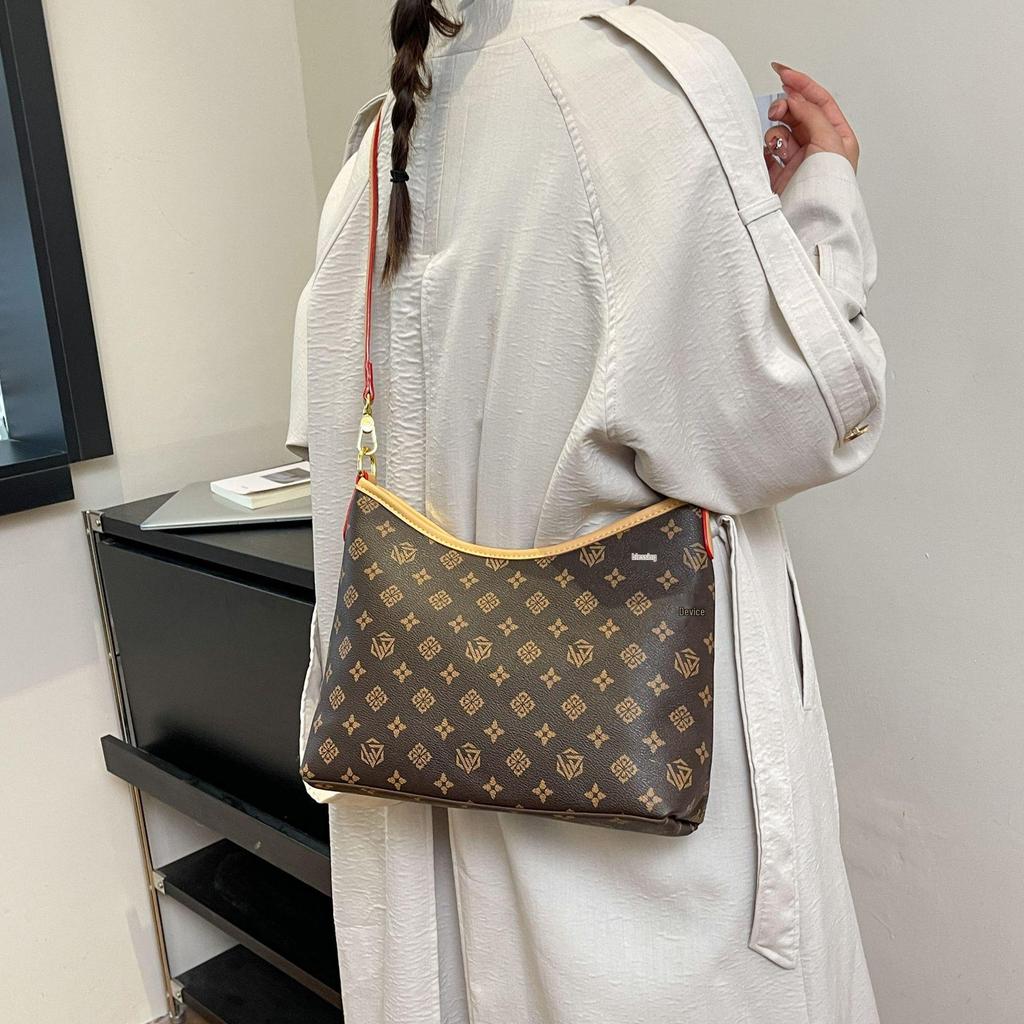 Осень 2025 Высококлассная европейская и американская модная сумка-тоут: Большая вместительность, Повседневная сумка под мышку для поездок на работу, На одно плечо и через плечо.