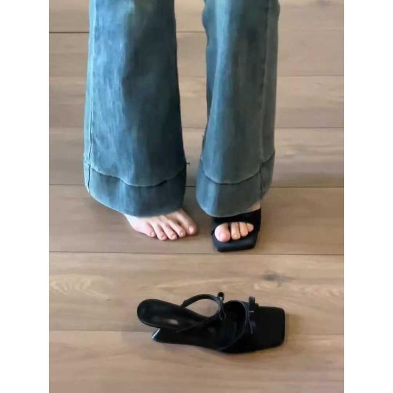 Сандалии женские с французским бантом на квадратной танкетке 2025 года, летняя новинка, фея с юбкой, слово на высоком каблуке, для улицы