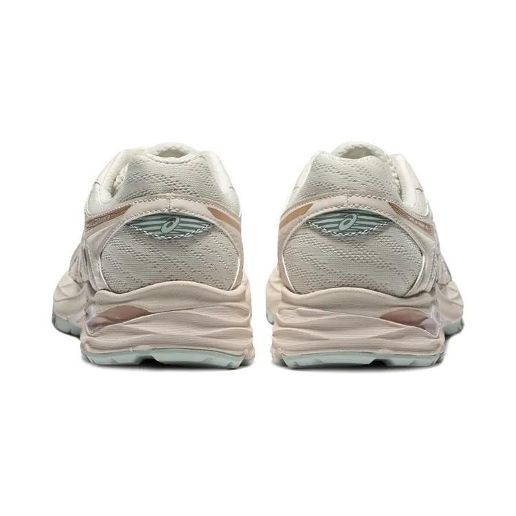Asics Женские кроссовки Gel Flux 4 'Бело-золотистые' (унисекс) Кроссовки 1012A523 105