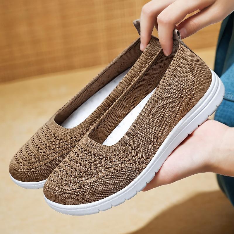 Одинарная обувь 2025 лето новая женская обувь с мелким вырезом на плоской подошве обувь для мамы одна педаль внешнеторговая тканевая обувь женская