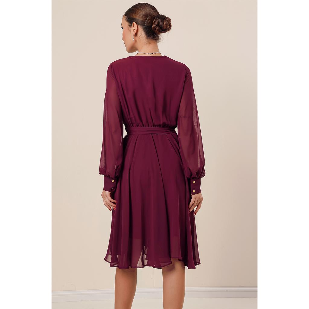 Шифоновое платье с двубортным вырезом и длинными рукавами на подкладке