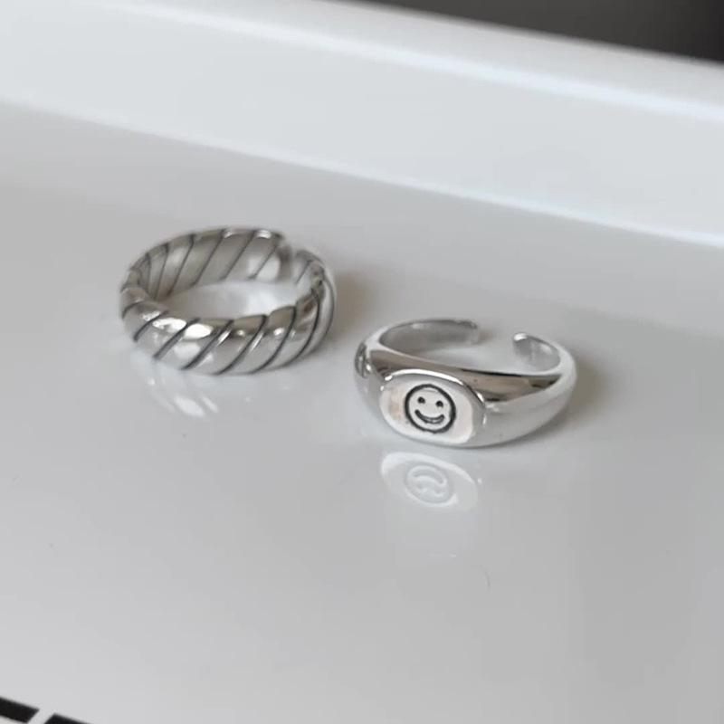 Геометрическое Открытое Уникальное Кольцо с Игривым Смайликом для Модных Женщин
