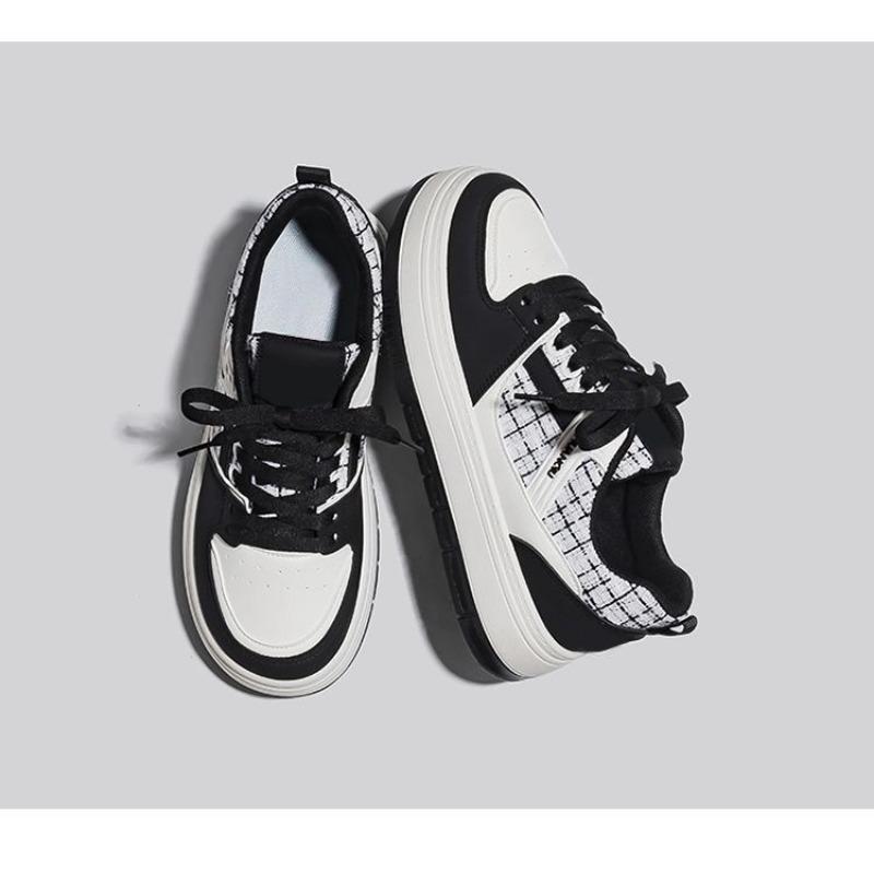Women Low Top Thick Sole Sneakers Chic Style Casual Streetwear